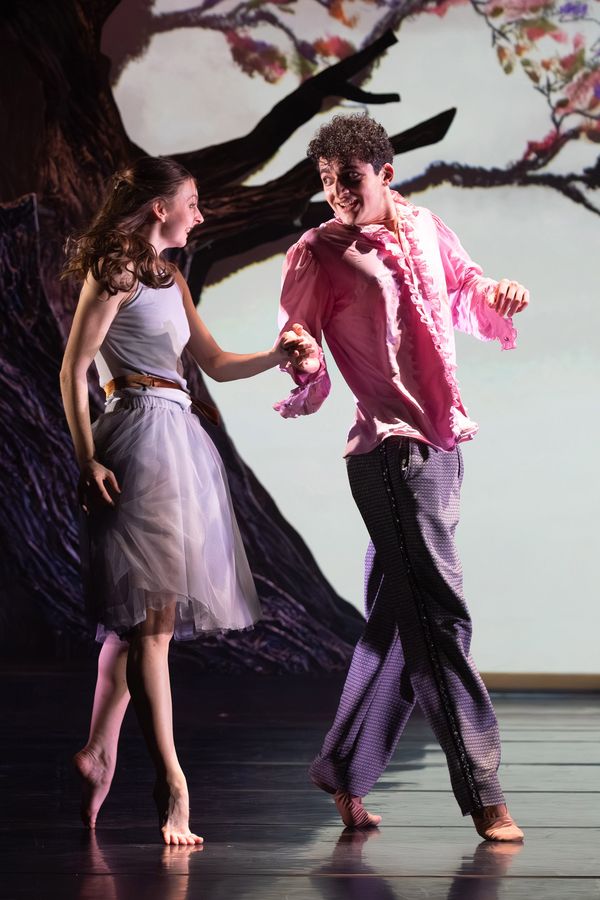 Staatstheater Cottbus, ASCHENBRÖDEL Szenenfoto Foto: © Bernd Schönberger